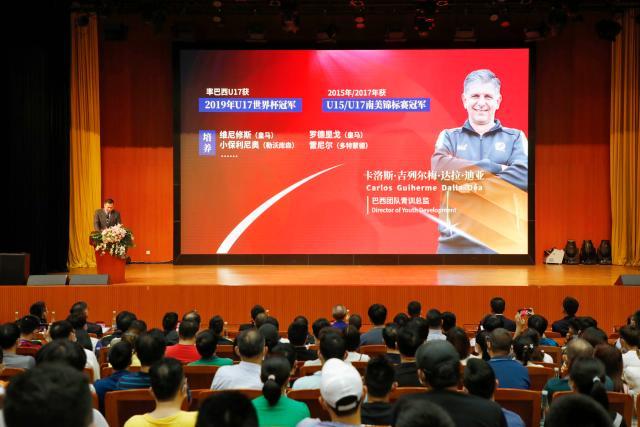 吉列尔梅自信满满：我一定能培养出国际水平球员